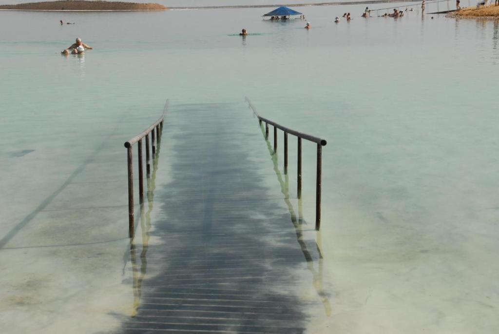 Ein Gedi Rooms Neve Zohar Kültér fotó
